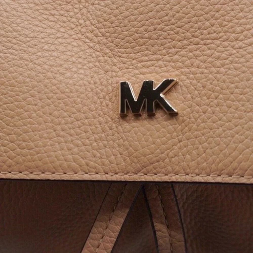 Michael Kors Pebbled Leather Drawstring Backpack Tan Beige MK Logo M‎ Chic 36